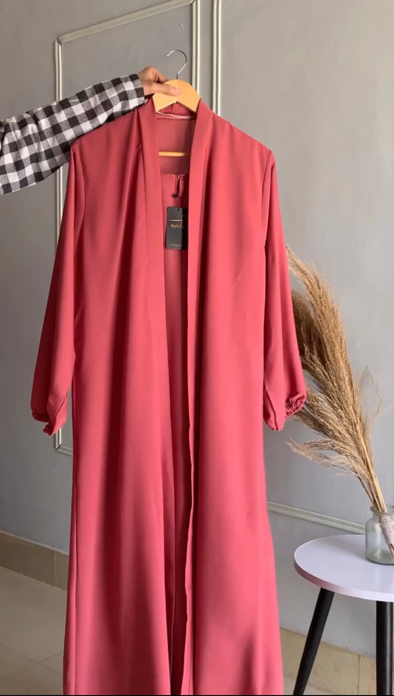 Lama Pack Of 4 Abaya With Scarf