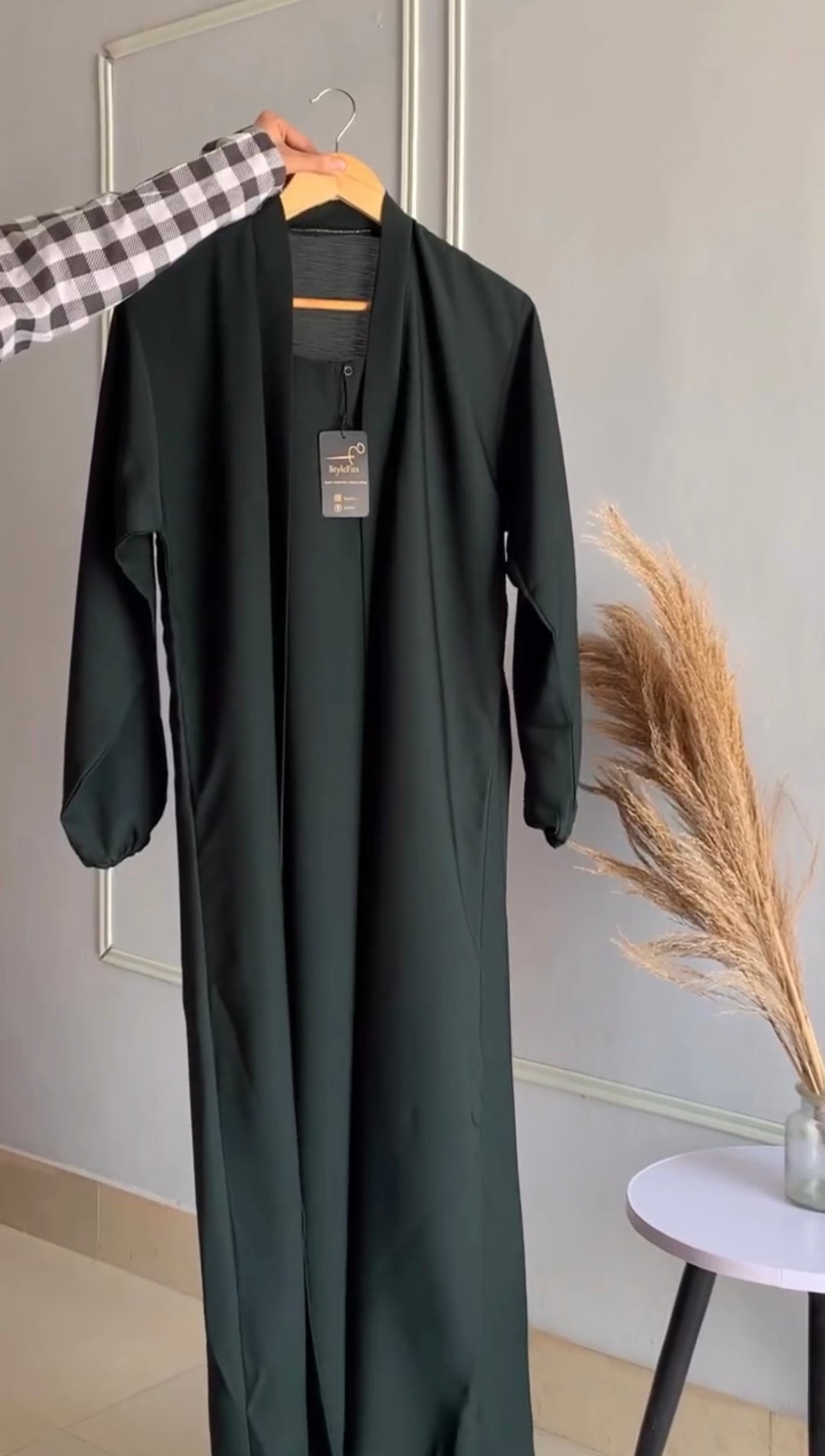 Lama Pack Of 4 Abaya With Scarf