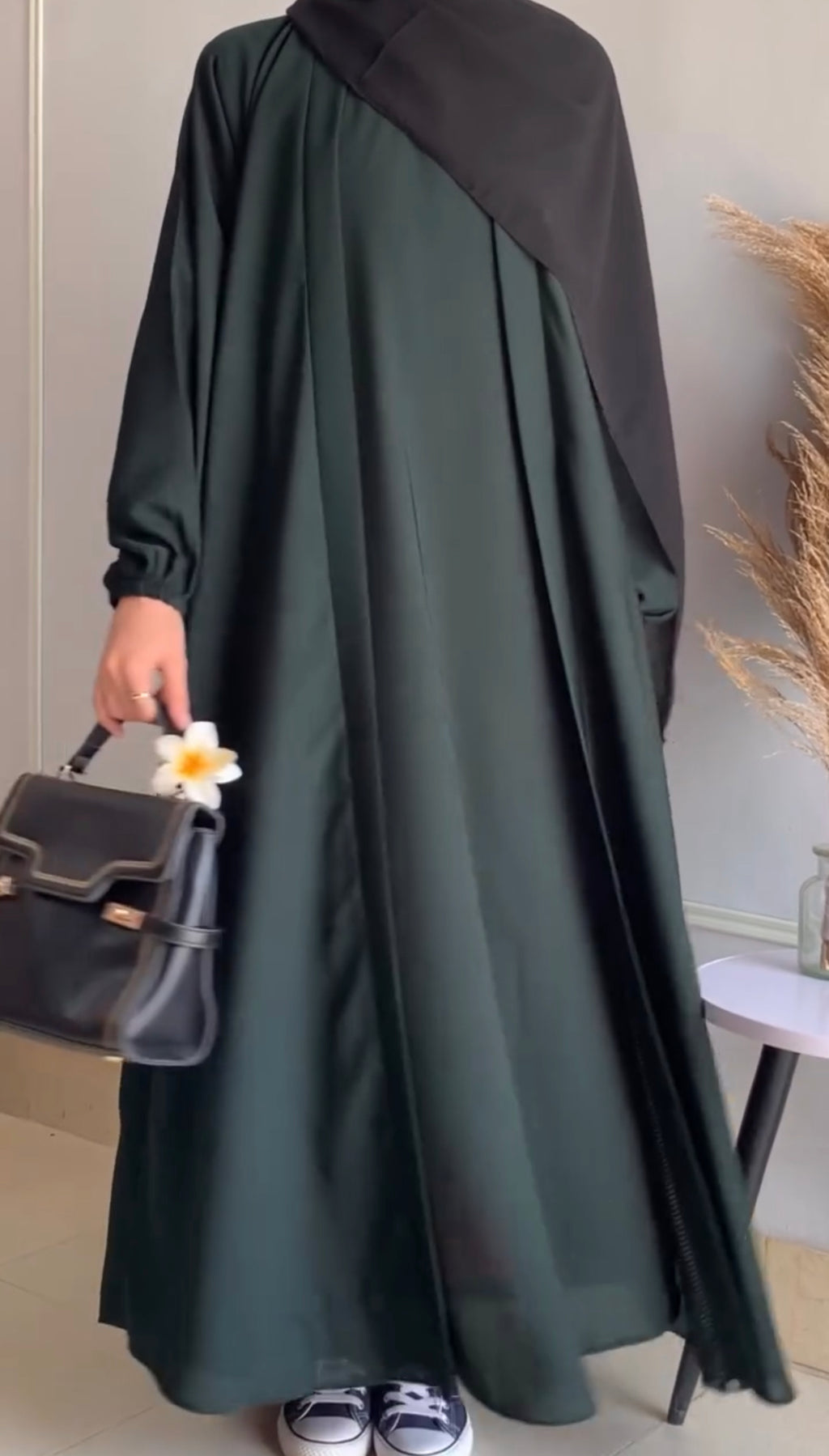 Lama Pack Of 4 Abaya With Scarf