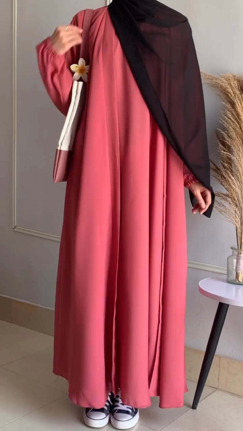 Lama Pack Of 4 Abaya With Scarf