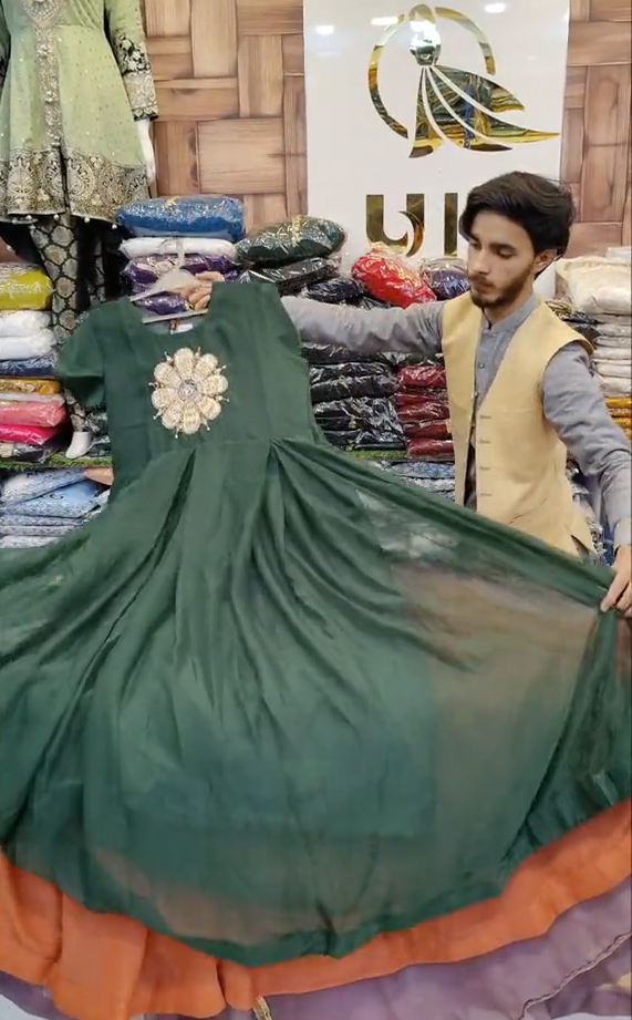 Shafoon beautiful maxi with seperate sleeves