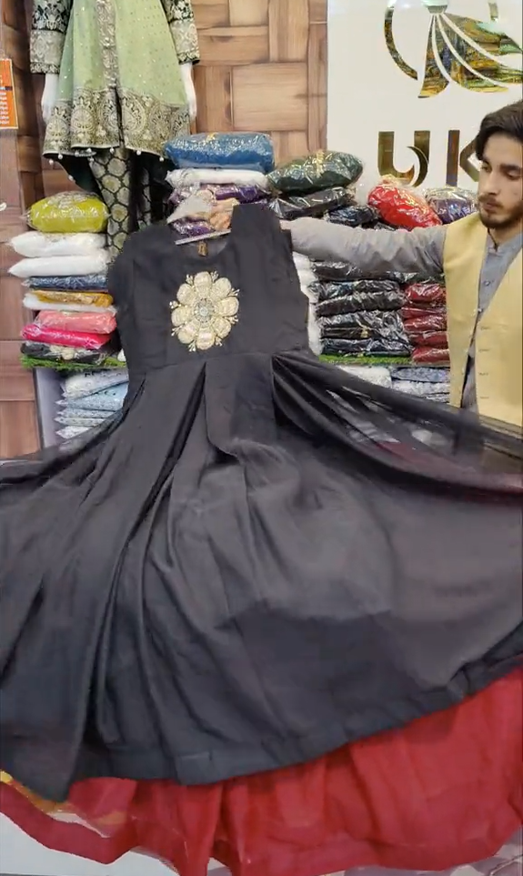 Shafoon beautiful maxi with seperate sleeves